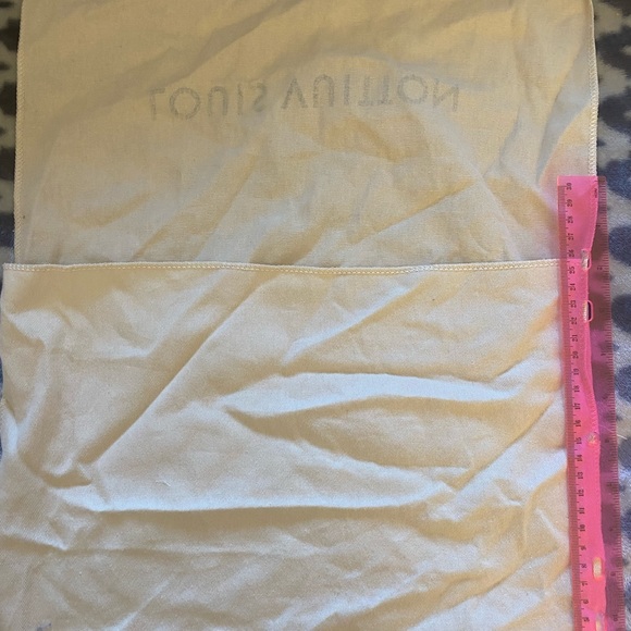 Authentic Louis Vuitton dust bag💗 - Picture 4 of 4